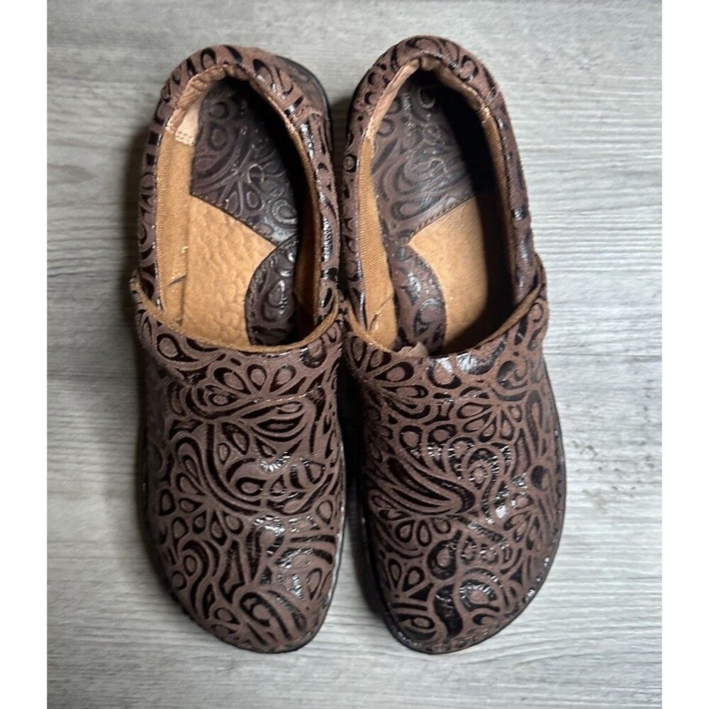 boc Brown Laser-Cut Leather Slip-On Clogs - Picture 3 of 10